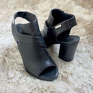 Ellcia Calvin Klein Leather Slingback Pumps